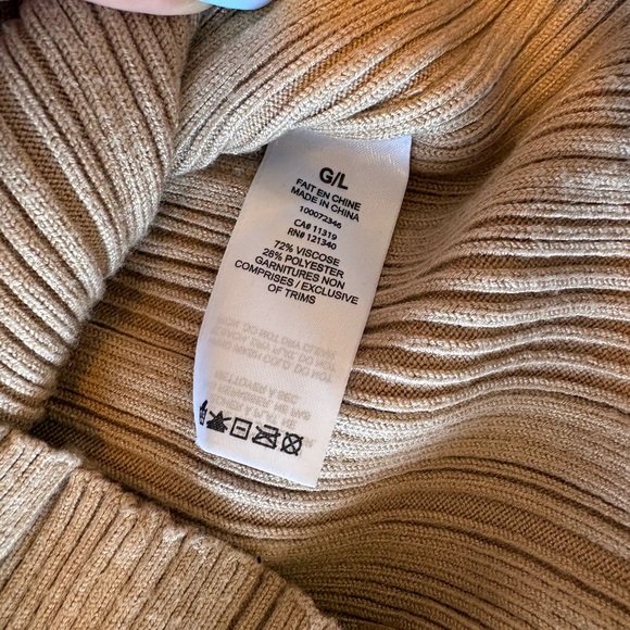 Dynamite Beige Ribbed Sweater - Picture 4 of 4